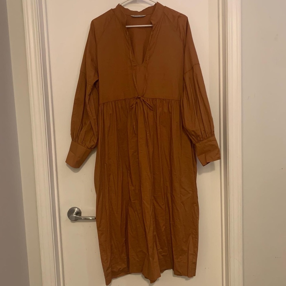 A Bronze Age Relaxed Puff Sleeve Midi Dress in Warm Rust - Picture 2 of 5